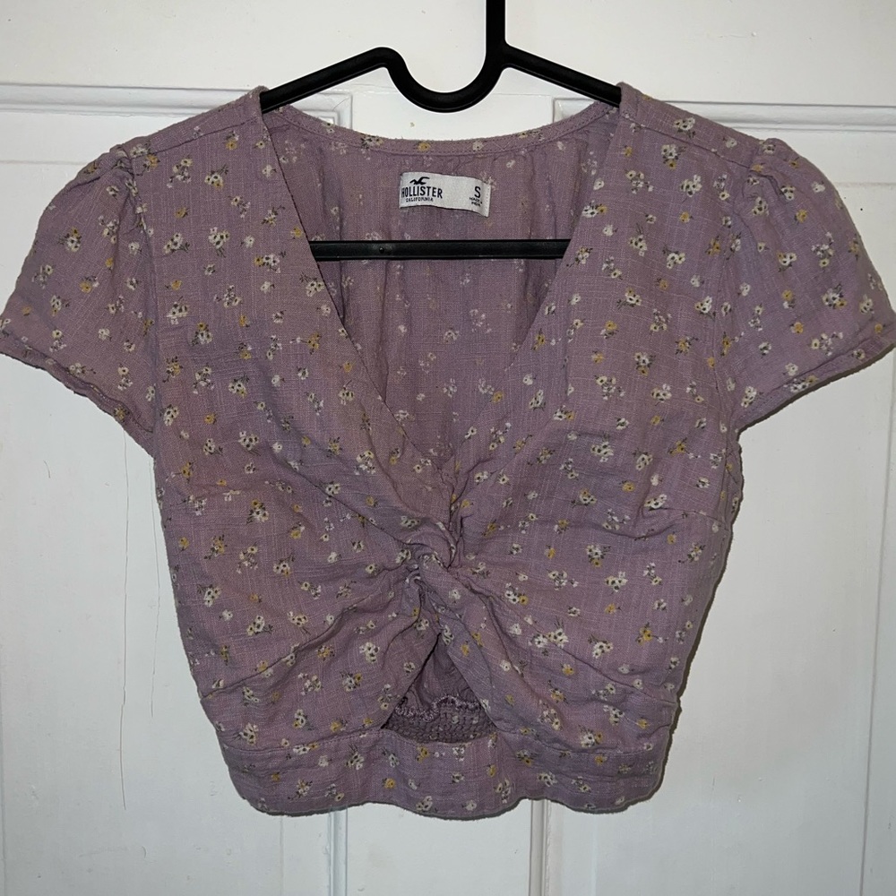 Hollister cropped floral cut out shirt